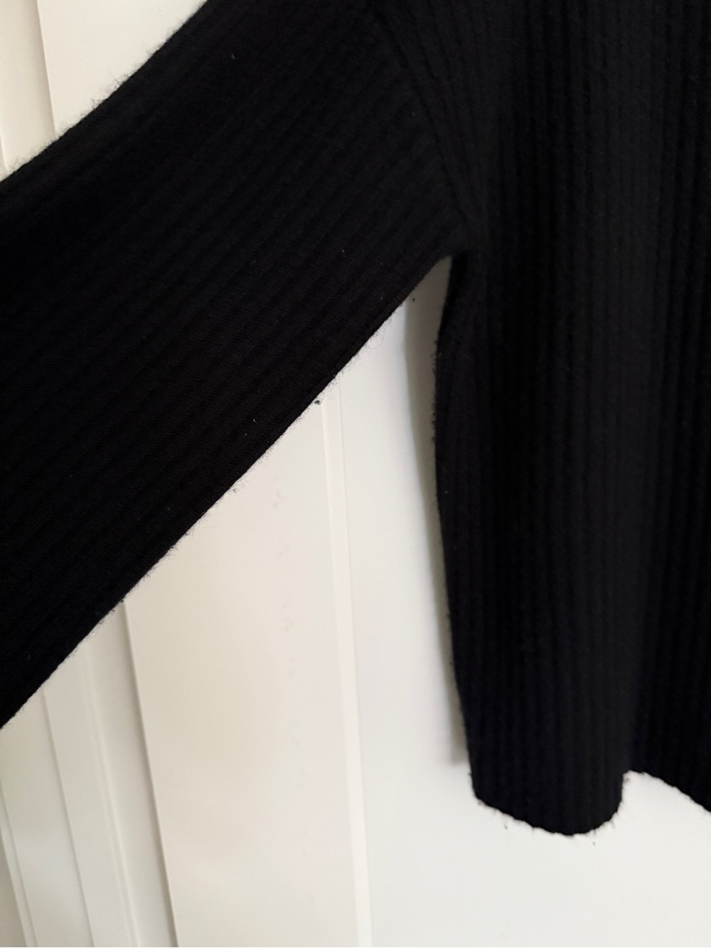 Reformation fantino Black Ribbed cashmere Collared Button-Up Sweater - Picture 4 of 4